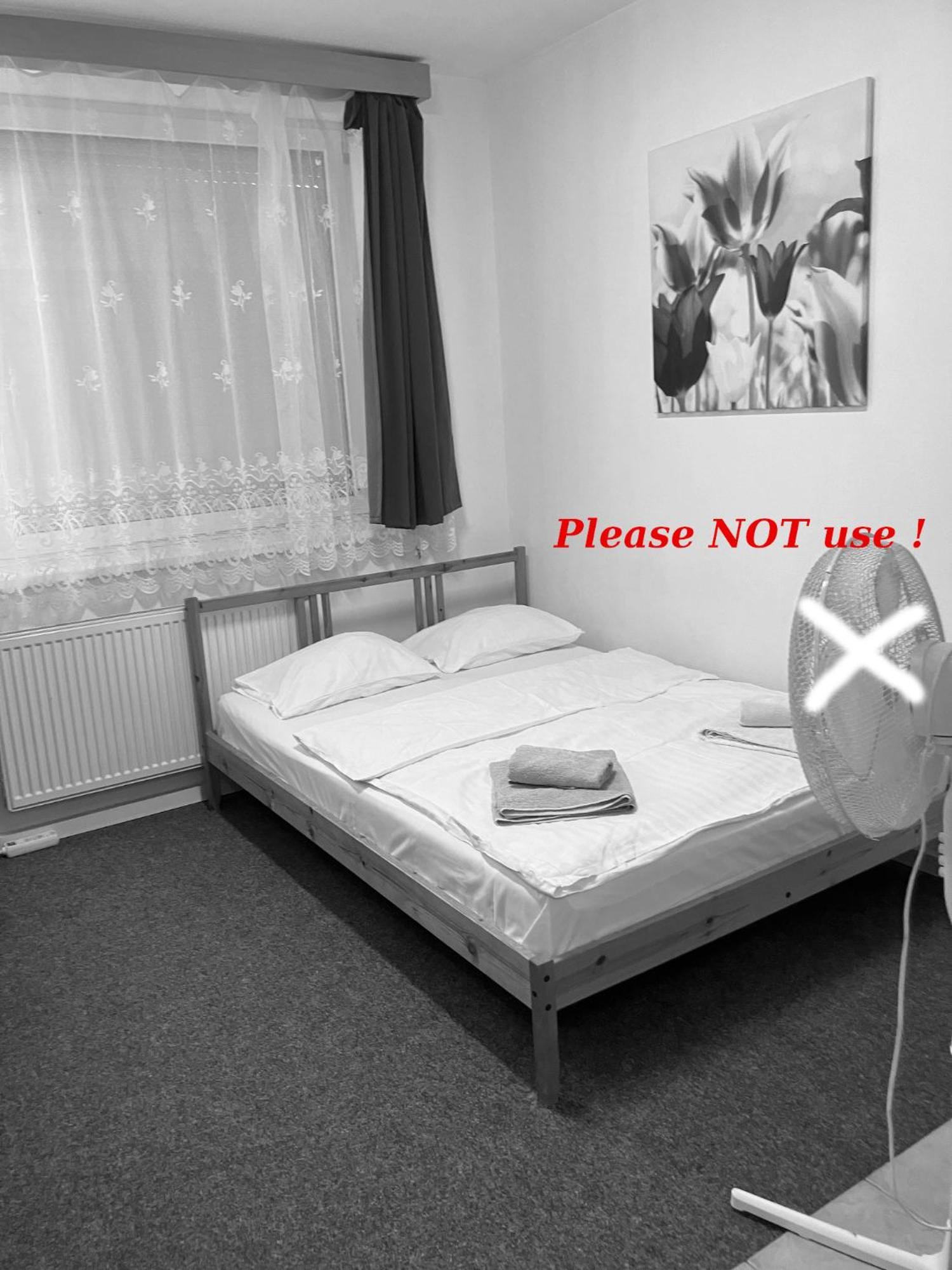 Einsteinova Petrzalka Station Homestay szállás Pozsony